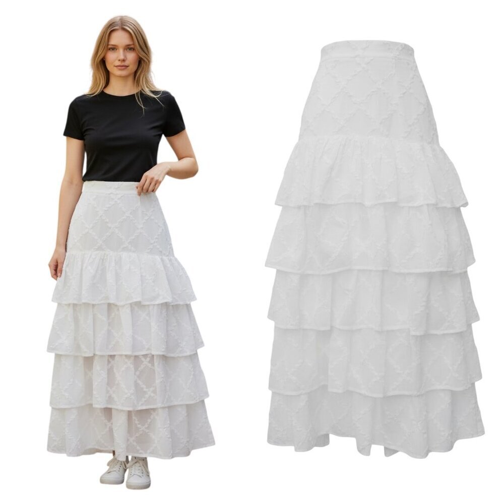 Elliatt White Lace Tiered Maxi Skirt NWT Sample Small